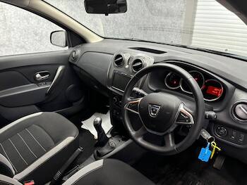 Used Dacia Sandero Stepway 2020 for sale - 79664599: Photo