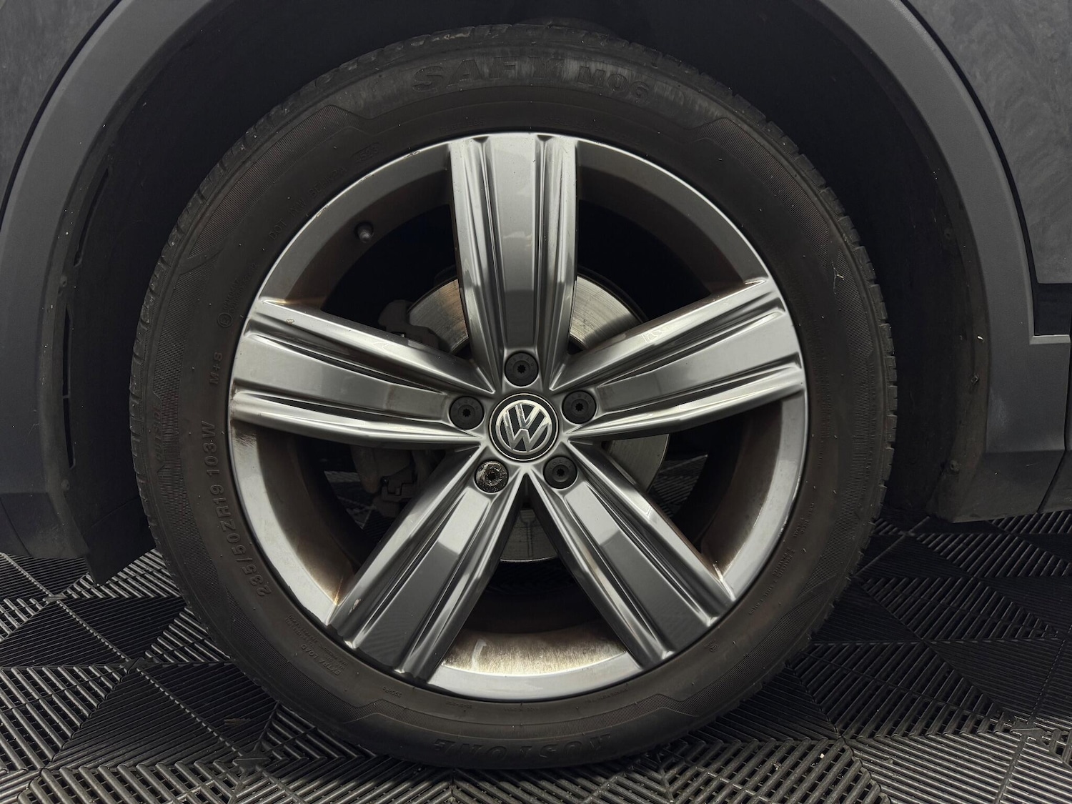 Used Volkswagen Tiguan 2017 for sale - 77060124: Photo 23