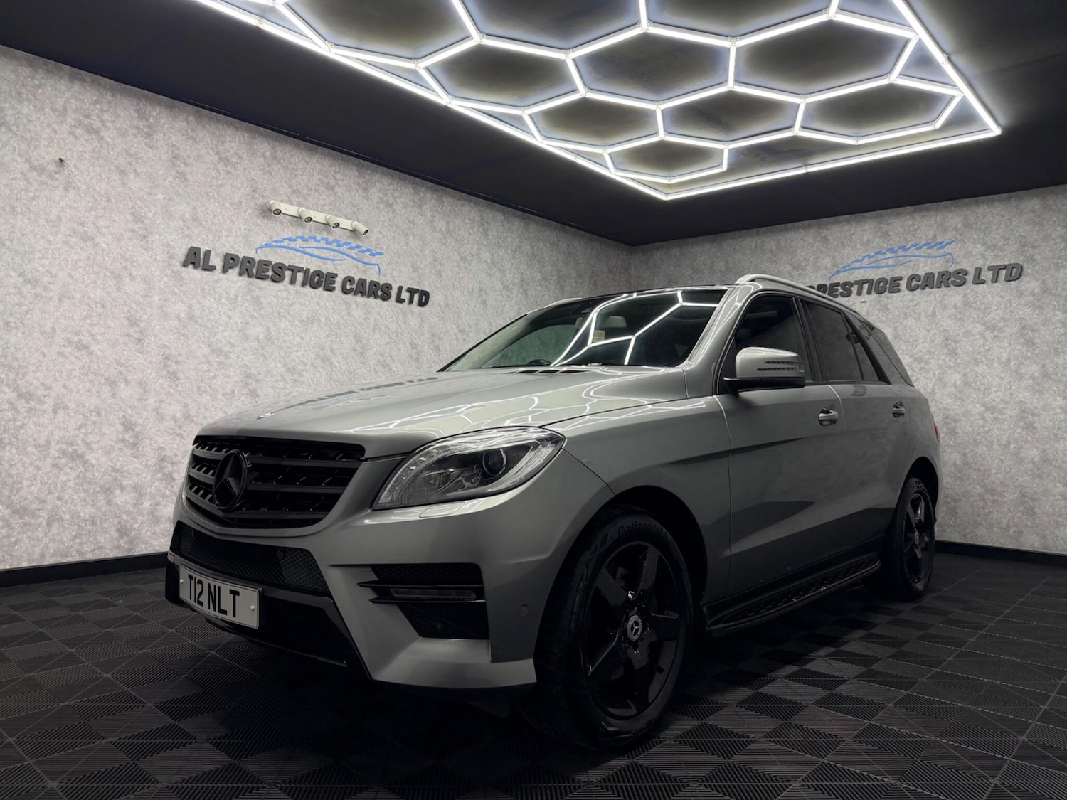 Used Mercedes-Benz M Class 2013 for sale - 77331466: Photo 1