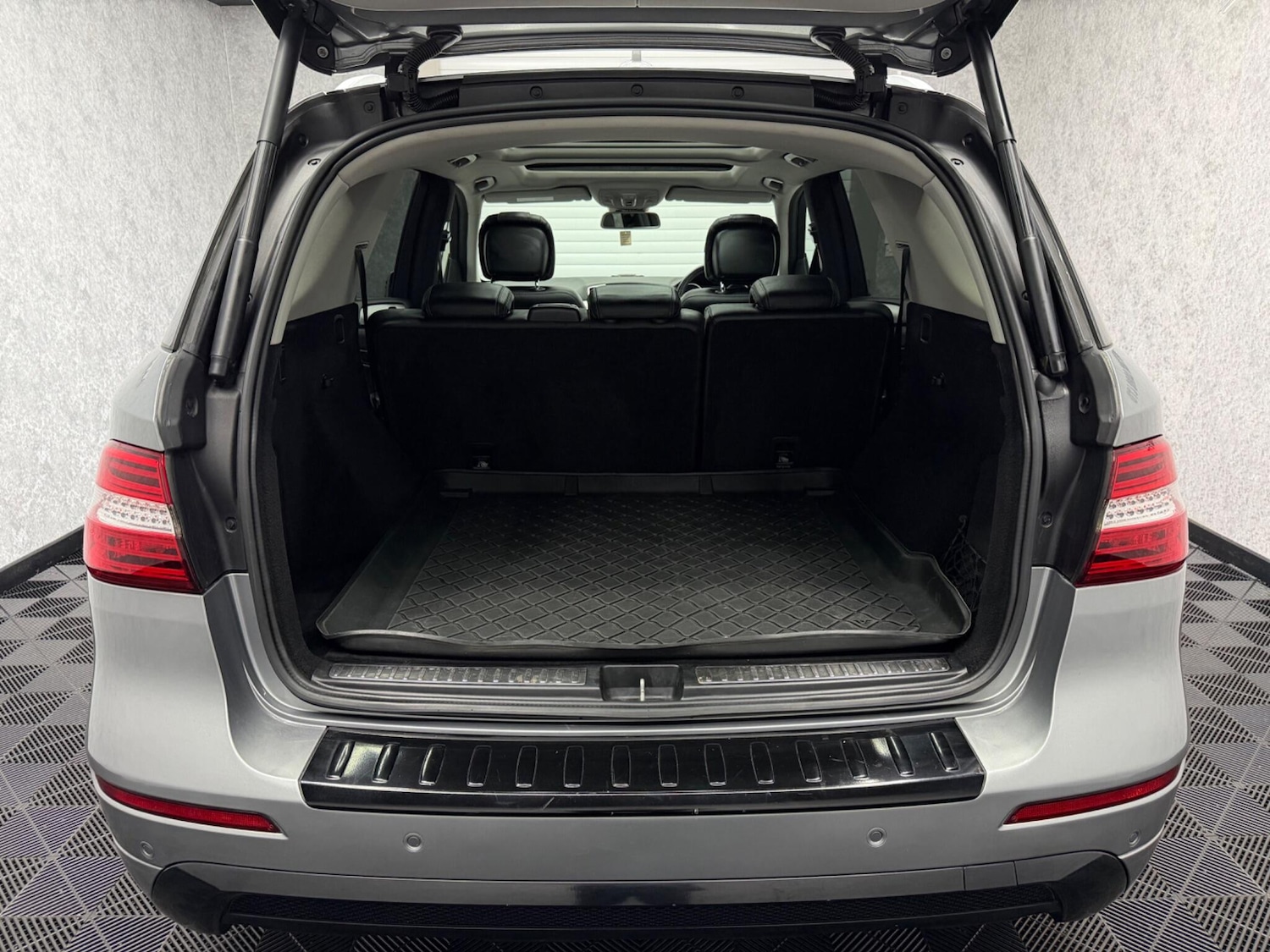 Used Mercedes-Benz M Class 2013 for sale - 77331466: Photo 25