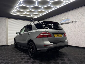 Used Mercedes-Benz M Class 2013 for sale - 77331466: Photo