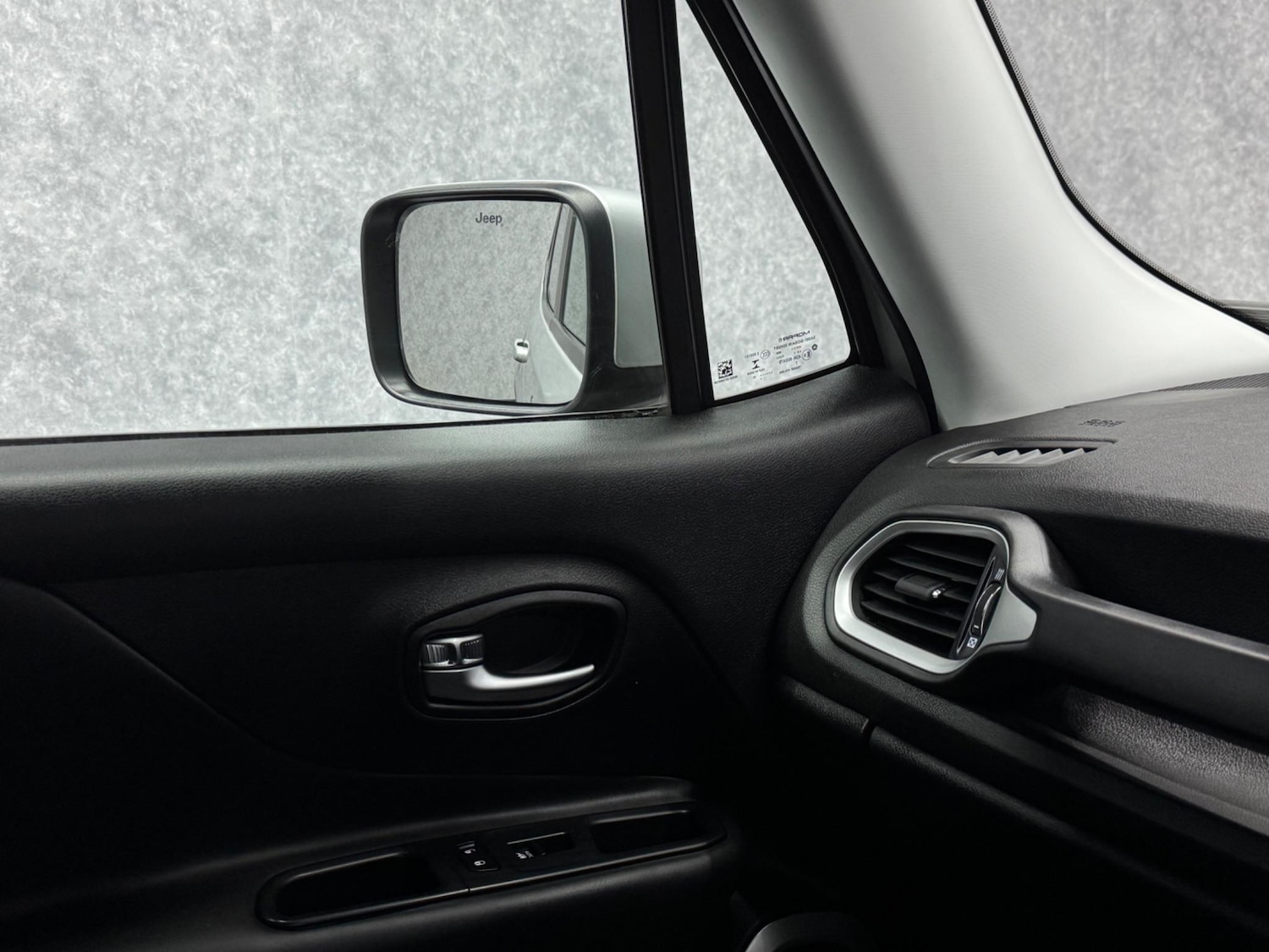 Used Jeep Renegade 2016 for sale - 76432271: Photo 18