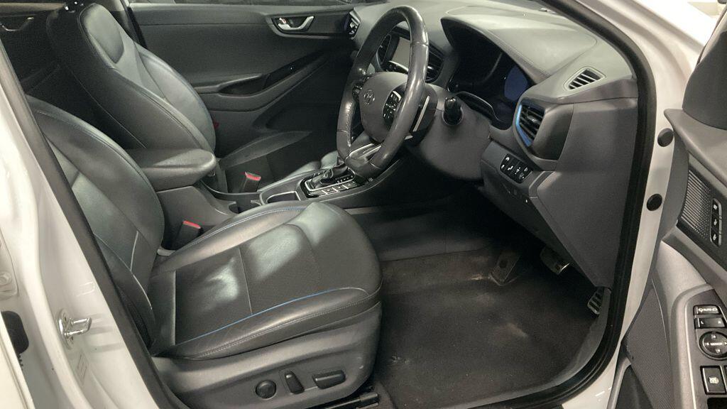 Used Hyundai IONIQ 2018 for sale - 76667057: Photo 2
