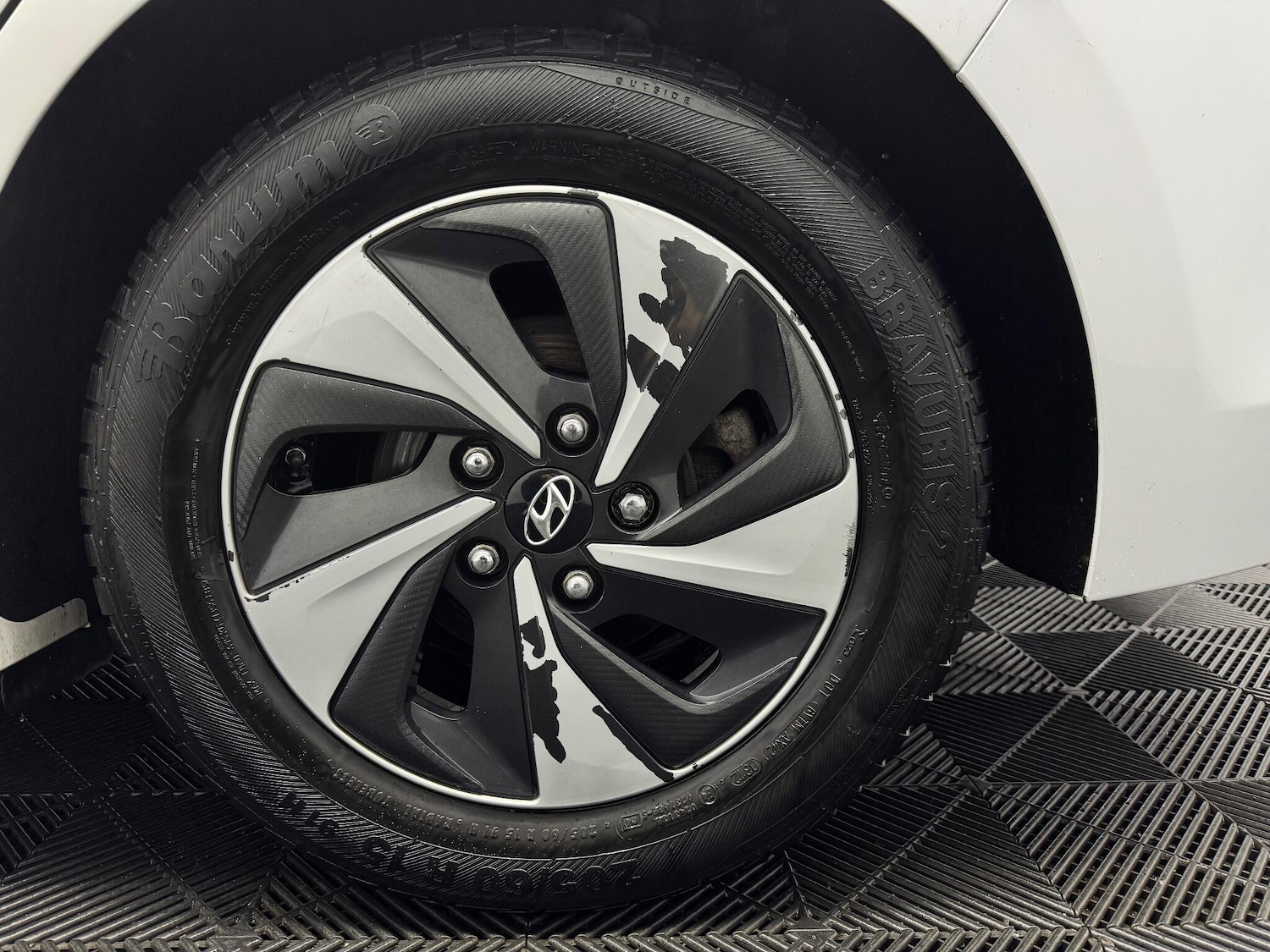 Used Hyundai IONIQ 2018 for sale - 76667057: Photo 28