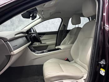 Used Jaguar XF 2016 for sale - 79664602: Photo