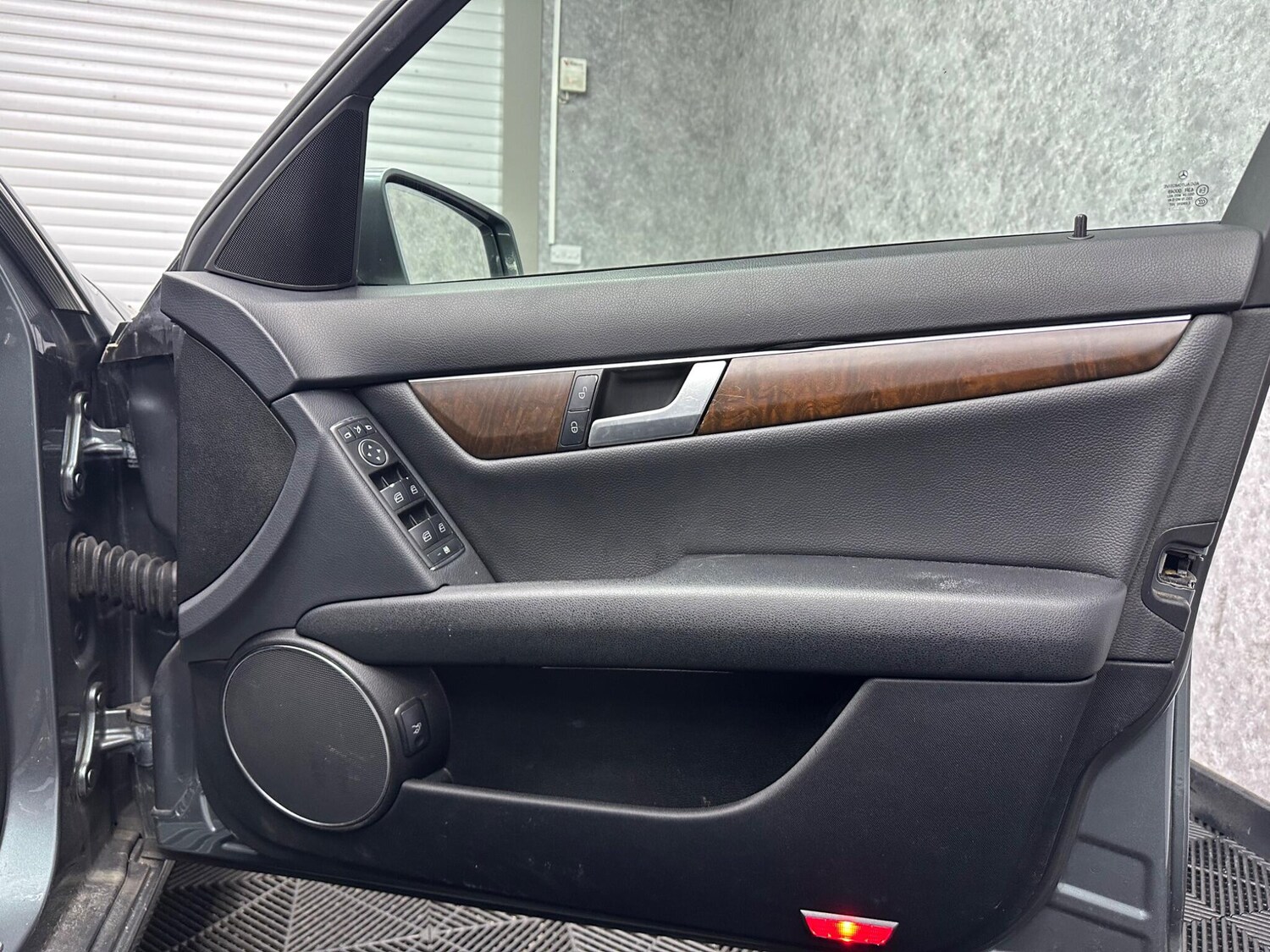 Used Mercedes-Benz C Class 2011 for sale - 78058379: Photo 16