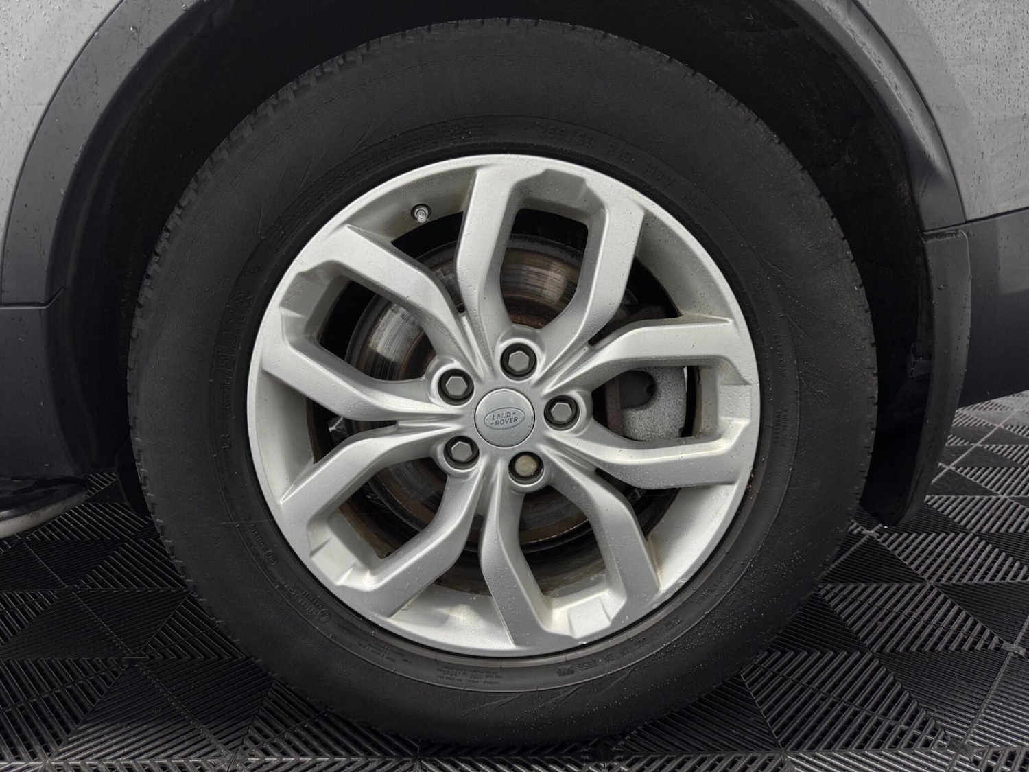 Used Land Rover Discovery 2017 for sale - 76024563: Photo 20