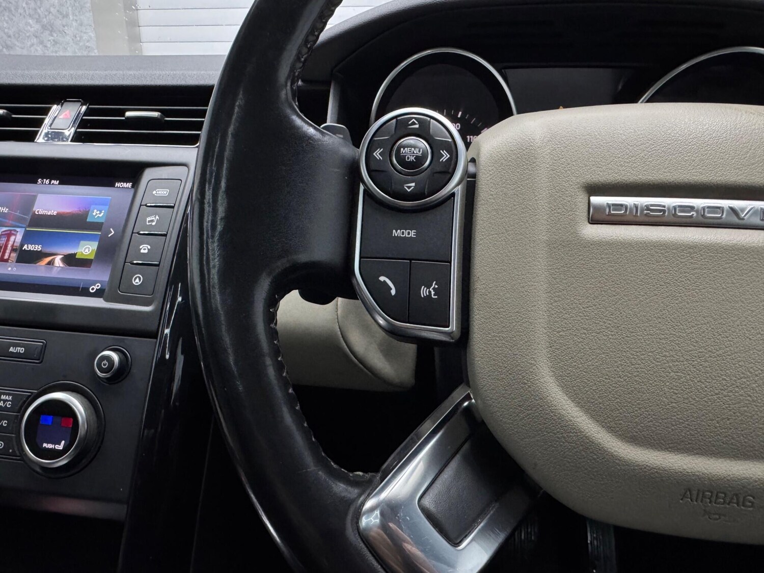 Used Land Rover Discovery 2017 for sale - 76024563: Photo 38