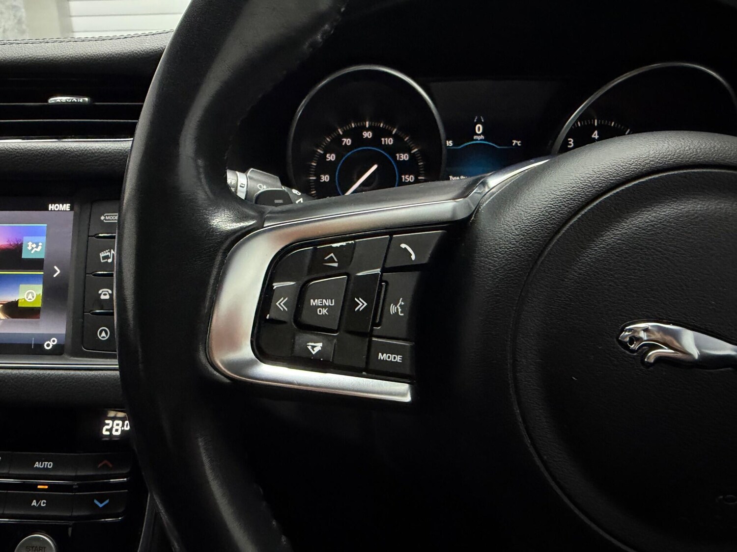 Used Jaguar XF 2017 for sale - 78058033: Photo 13