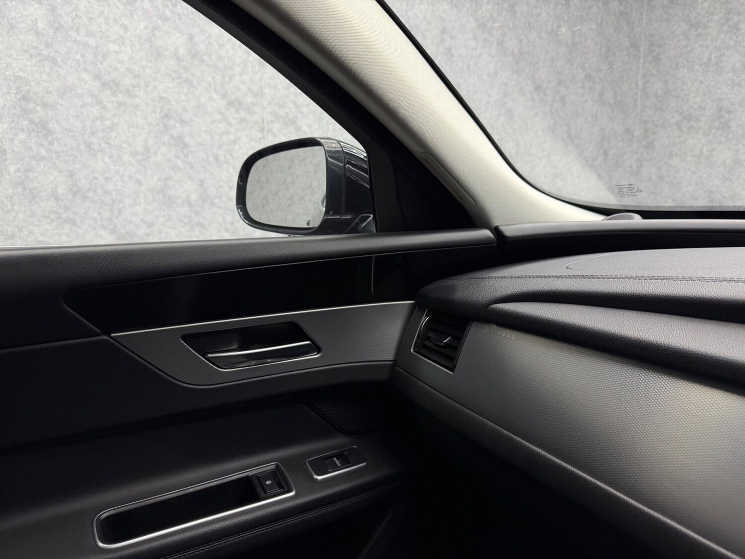 Used Jaguar XF 2017 for sale - 78058033: Photo 15