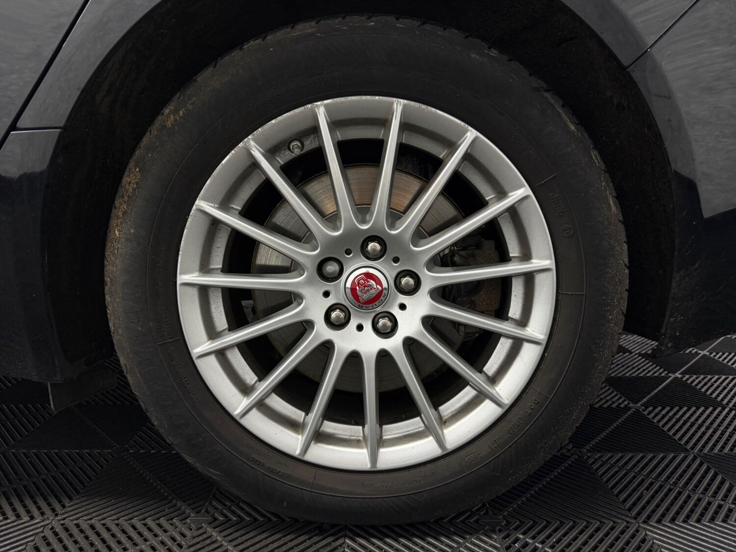 Used Jaguar XF 2017 for sale - 78058033: Photo 26