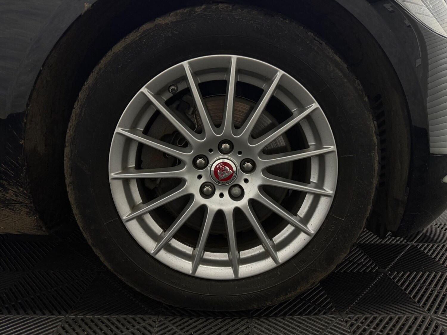 Used Jaguar XF 2017 for sale - 78058033: Photo 28