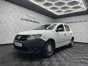 Used Dacia Sandero 2014 for sale - 77769502: Photo