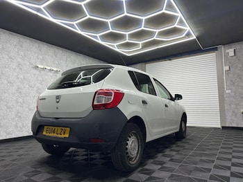Used Dacia Sandero 2014 for sale - 77769502: Photo