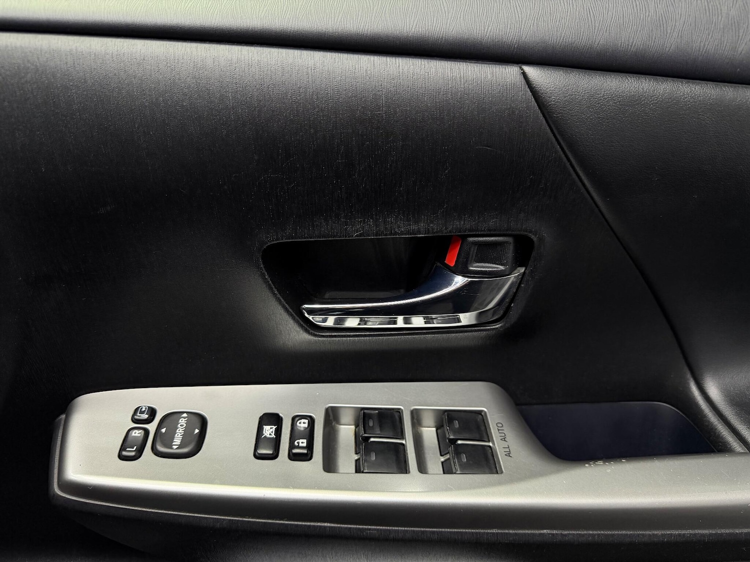 Used Toyota Prius+ 2019 for sale - 77242271: Photo 18