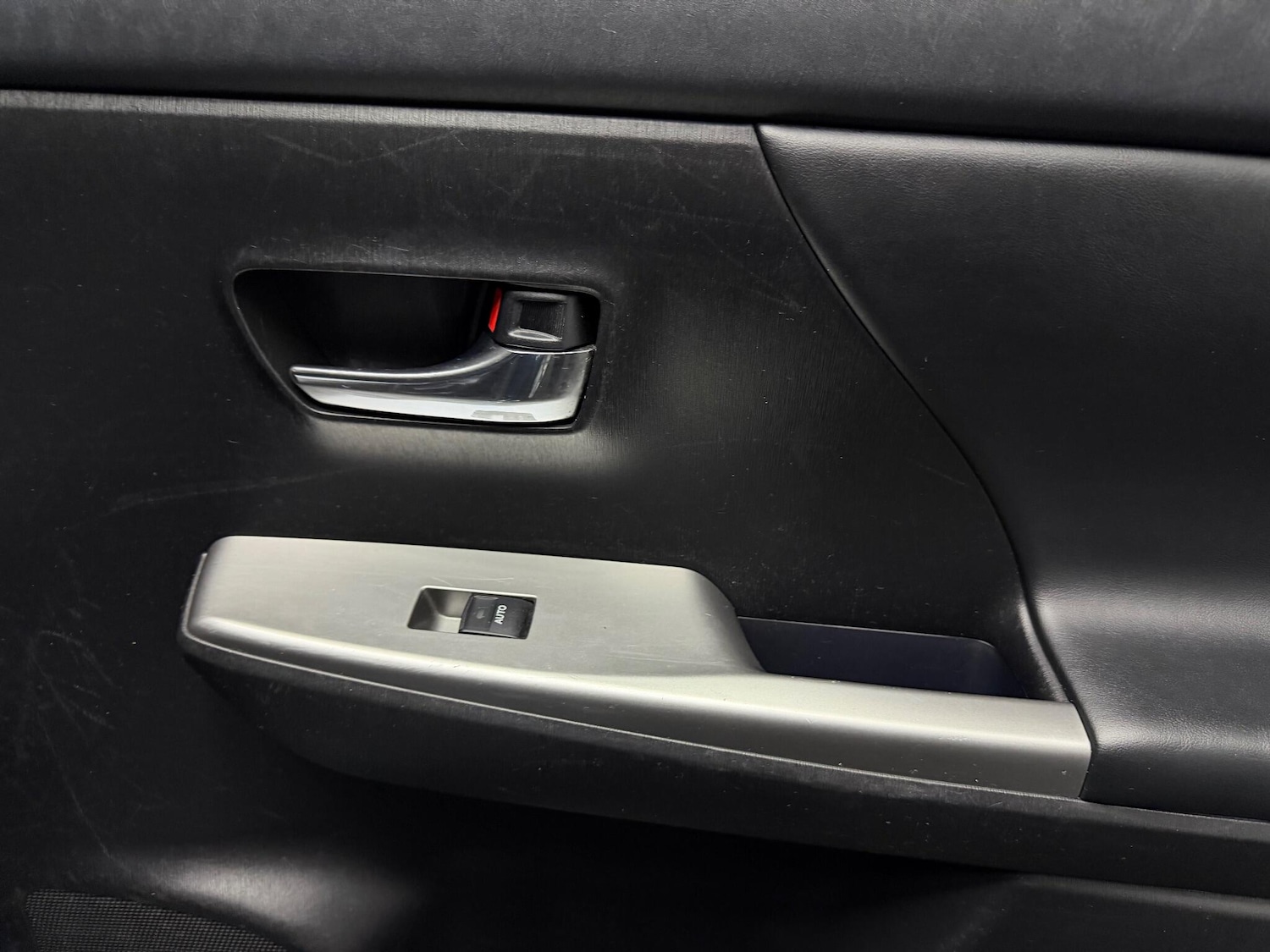 Used Toyota Prius+ 2019 for sale - 77242271: Photo 19