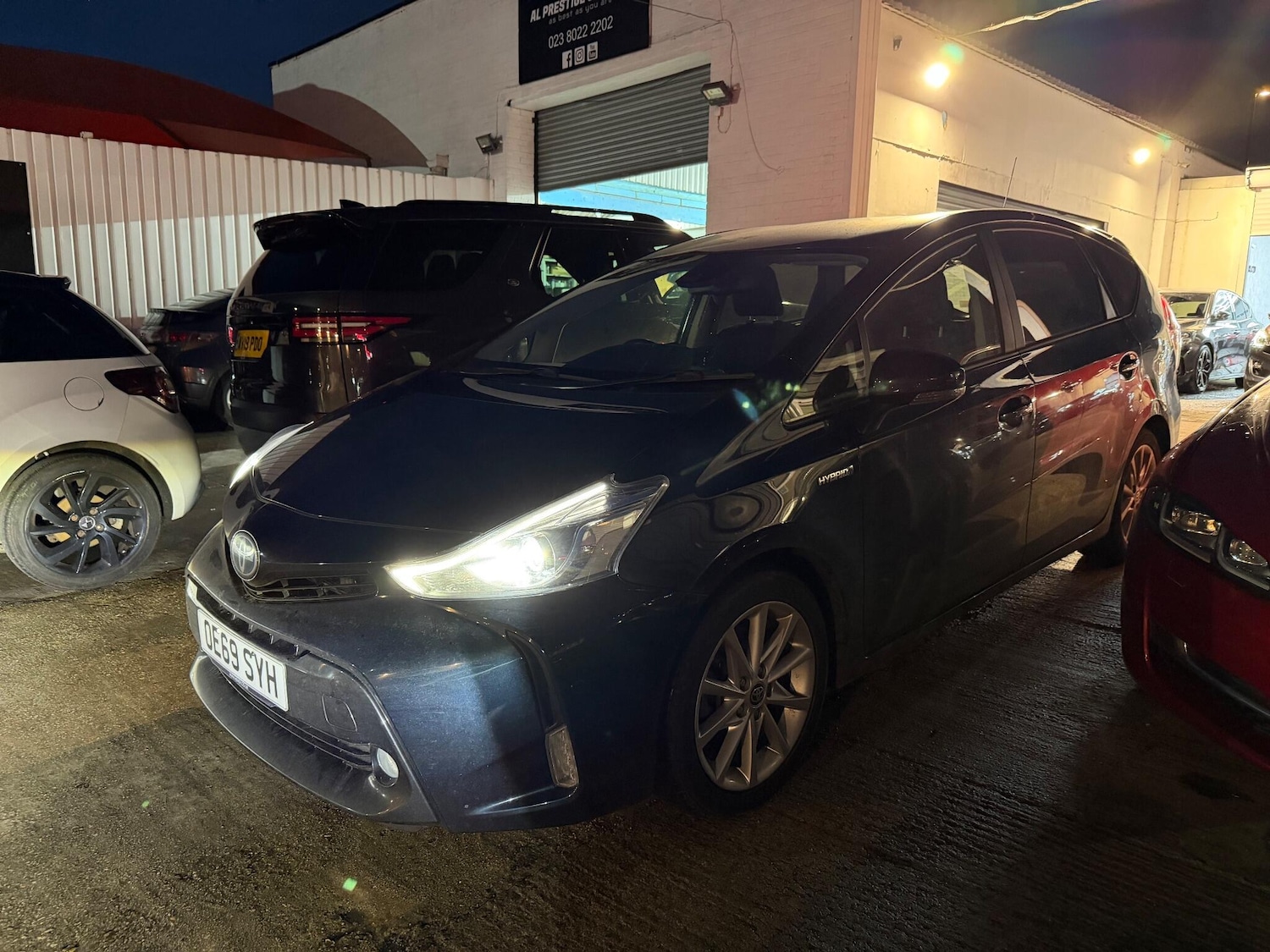 Used Toyota Prius+ for sale - 77242271: Photo 2