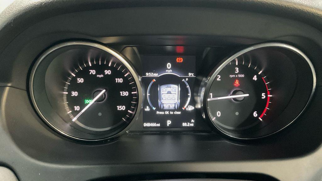 Used Land Rover Discovery Sport 2017 for sale - 76646290: Photo 6