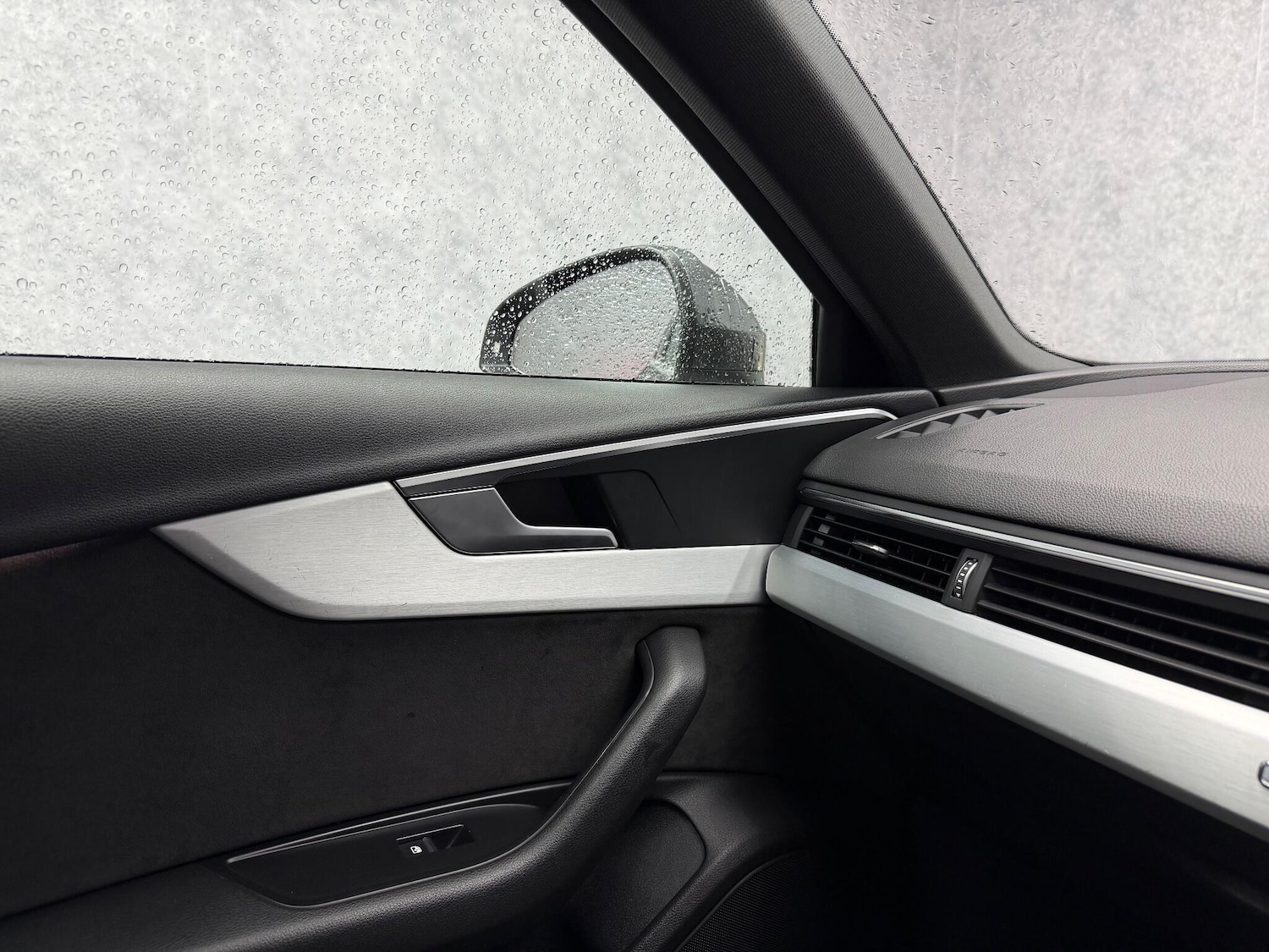 Used Audi A4 2018 for sale - 77097602: Photo 24