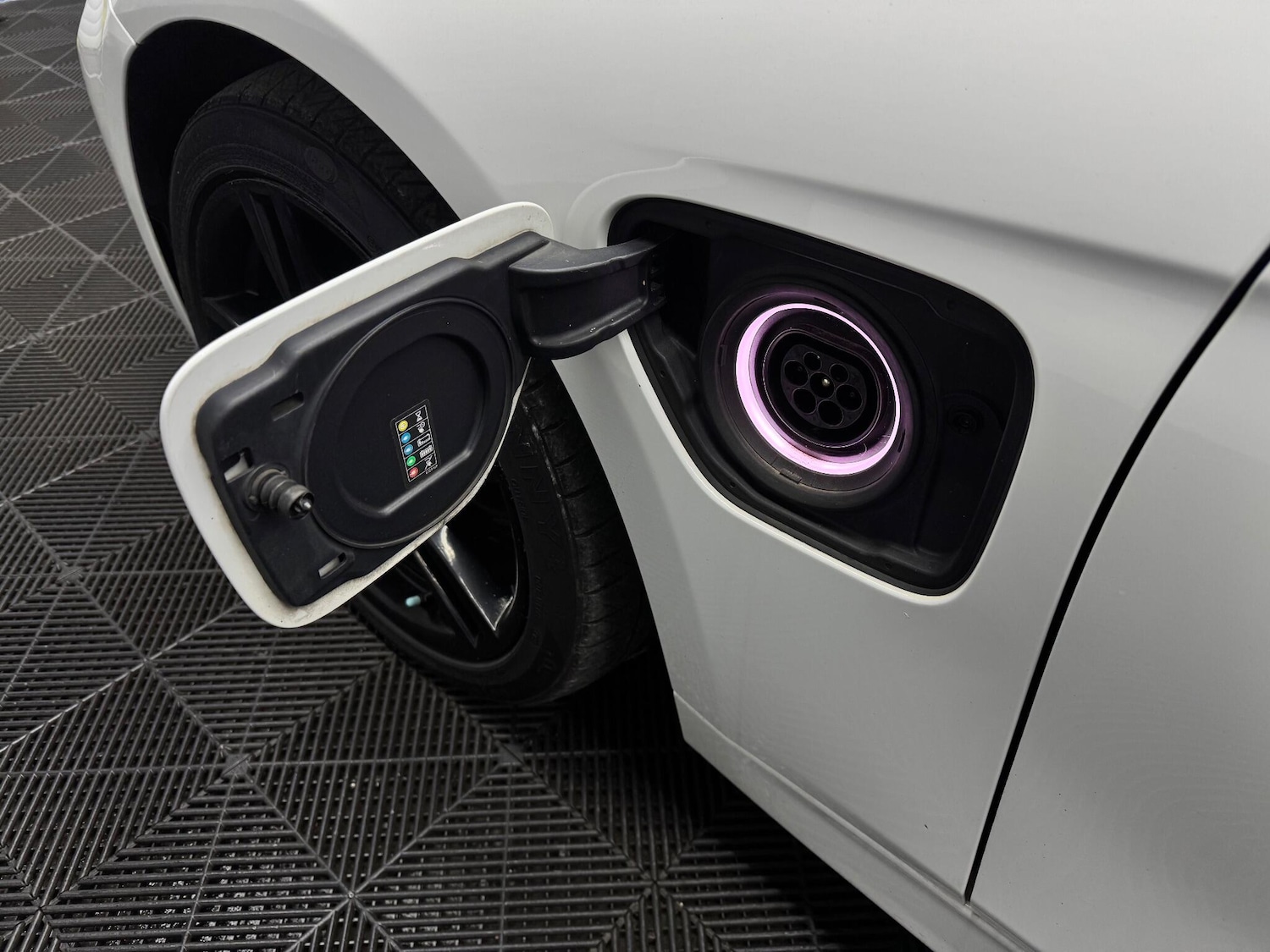 Used BMW 3 Series for sale - 78058939: Photo 25