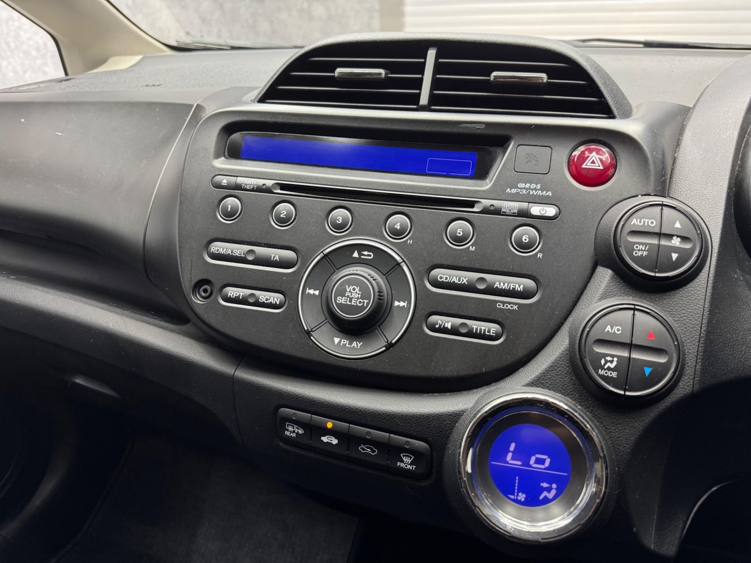 Used Honda Jazz 2013 for sale - 77497424: Photo 8