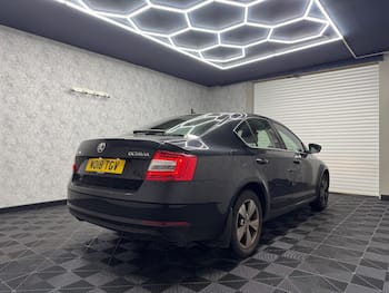 Used Skoda Octavia 2018 for sale - 79664353: Photo
