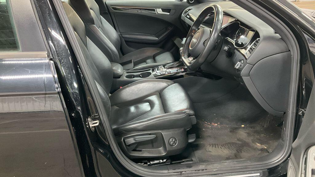 Used Audi A4 2013 for sale - 77926184: Photo 2