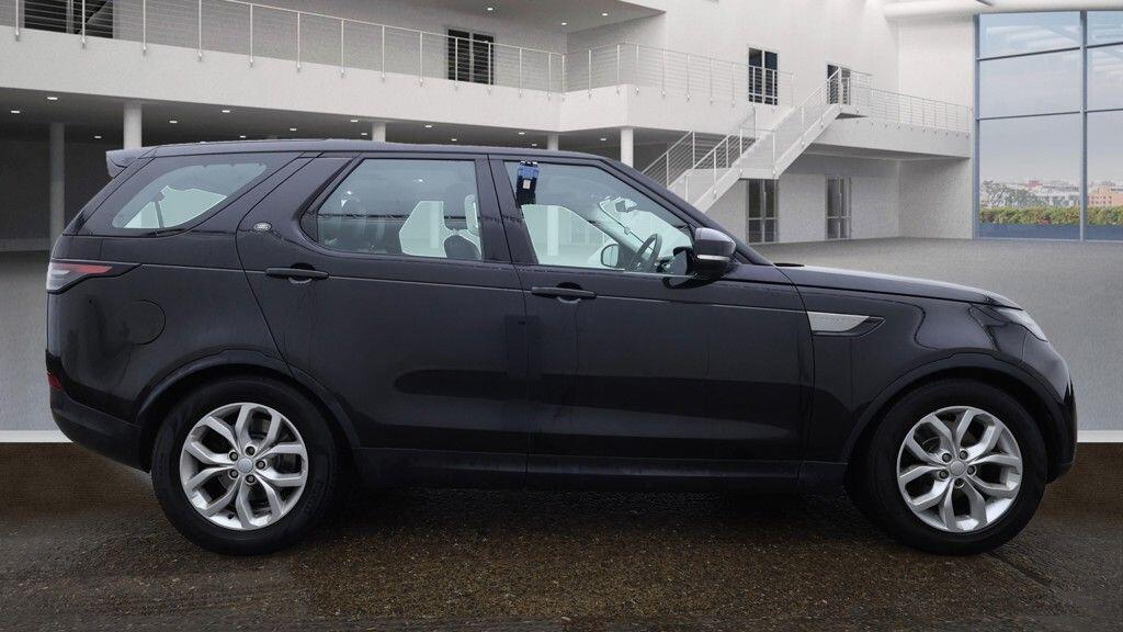 Used Land Rover Discovery 2017 for sale - 76597189: Photo 10