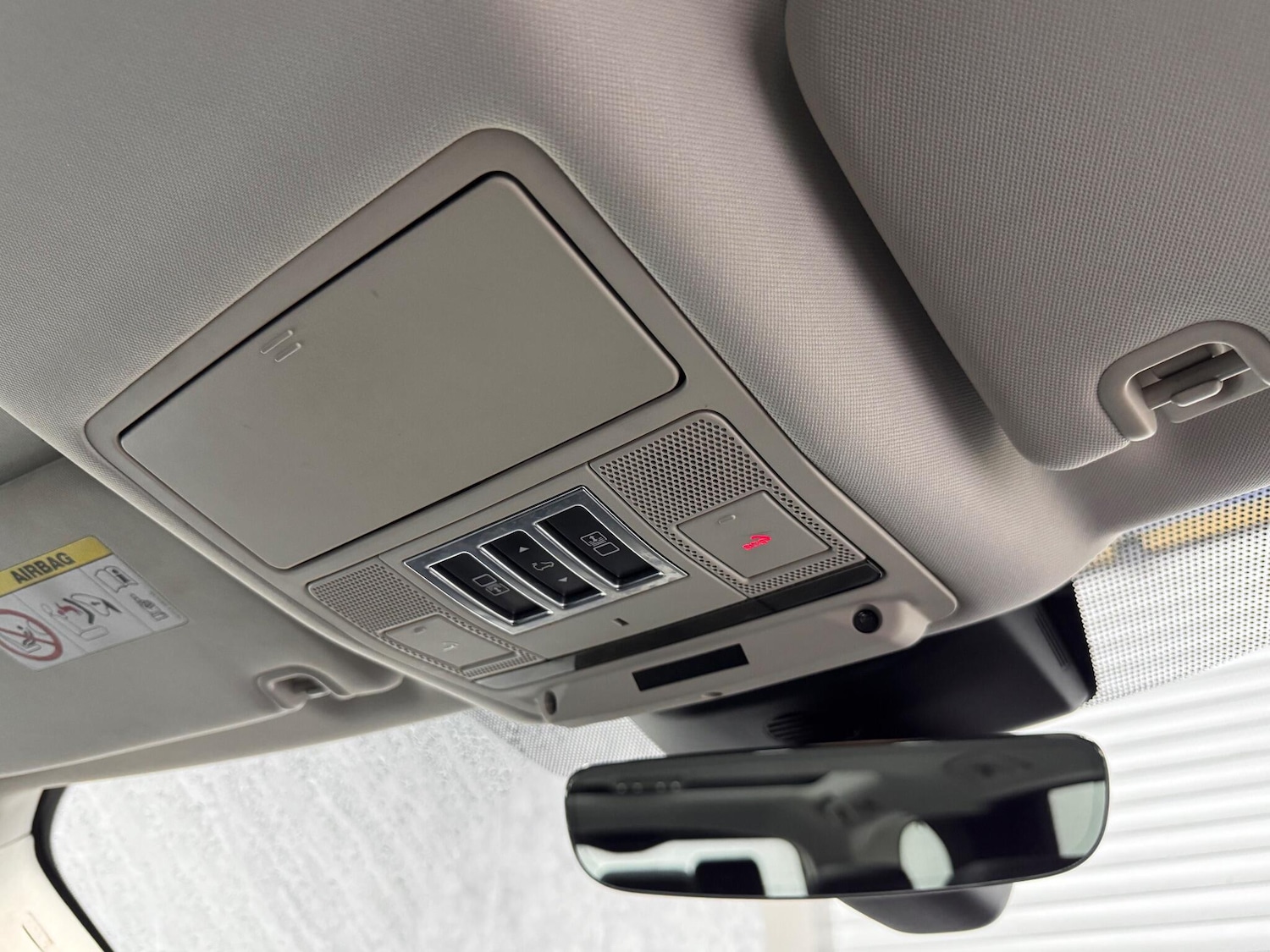 Used Land Rover Discovery 2017 for sale - 76597189: Photo 24