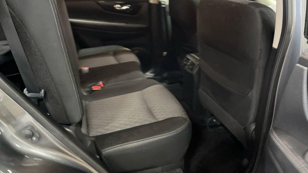 Used Nissan X-Trail for sale - 78057547: Photo 3