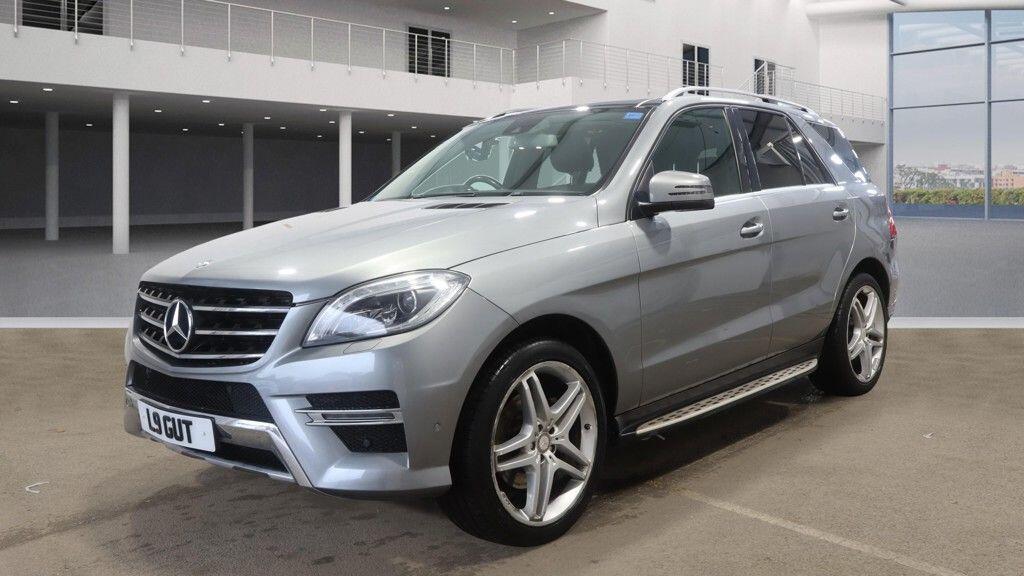 Used Mercedes-Benz M Class 2015 for sale - 76658842: Photo 1