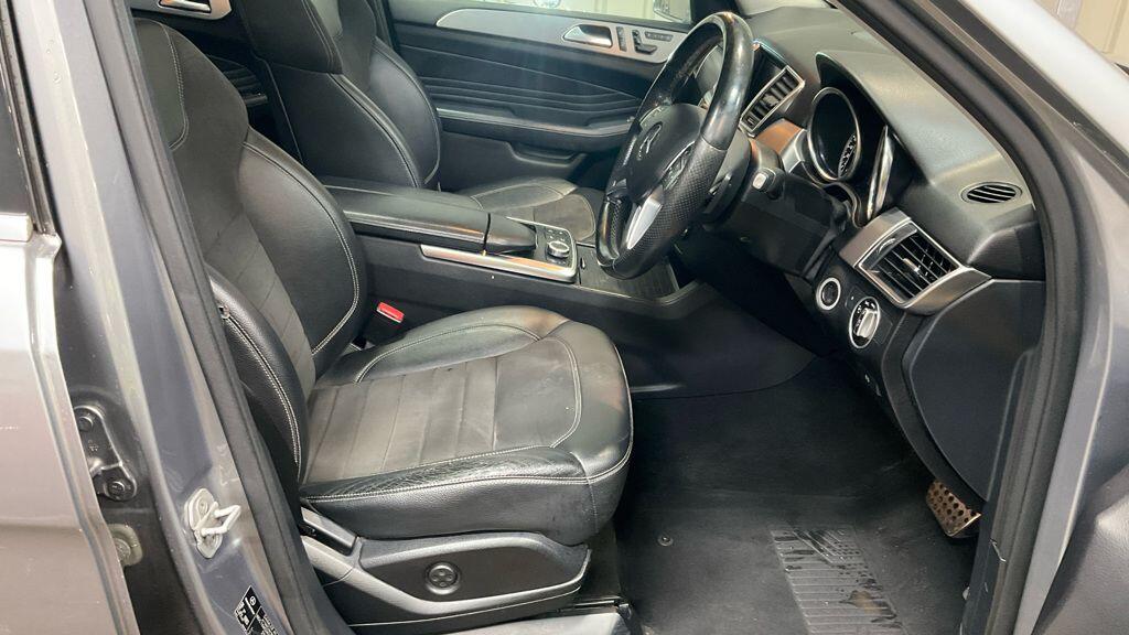 Used Mercedes-Benz M Class 2015 for sale - 76658842: Photo 2