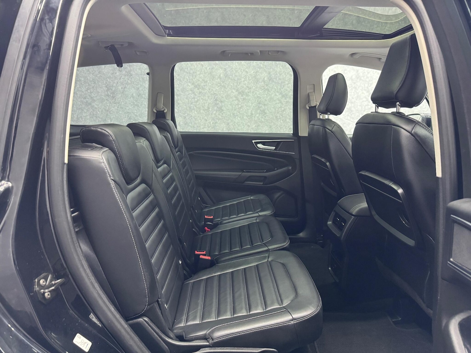 Used Ford Galaxy 2017 for sale - 76634079: Photo 6