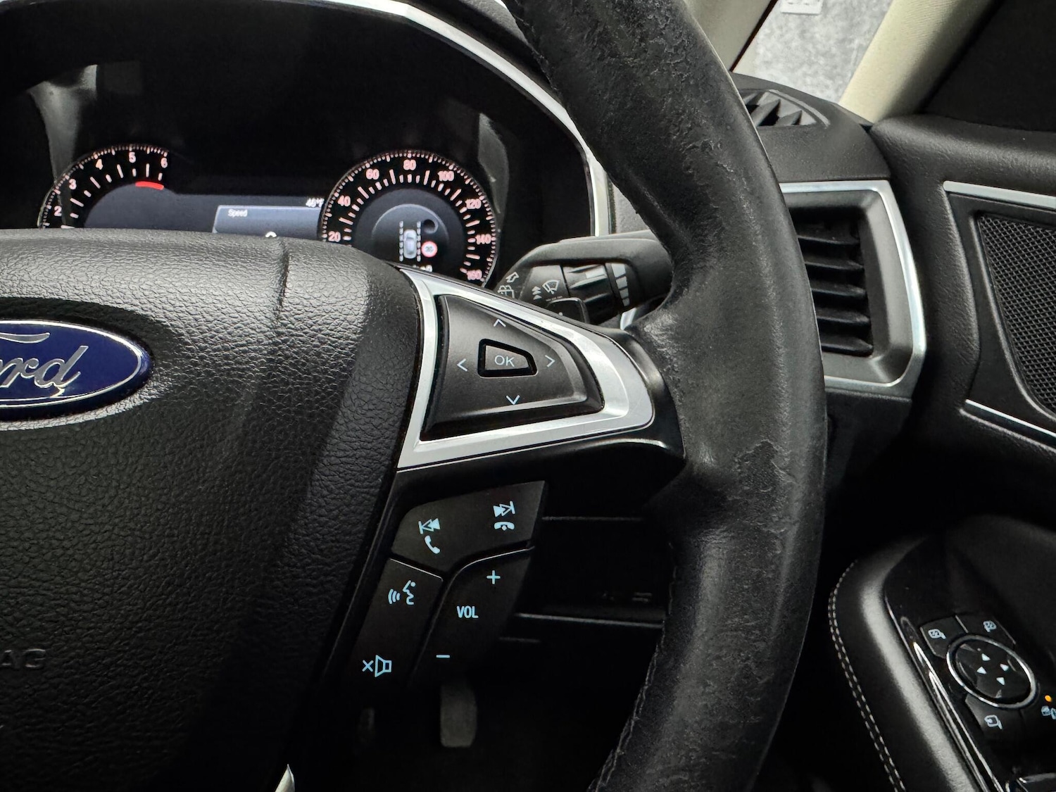 Used Ford Galaxy 2017 for sale - 76634079: Photo 9