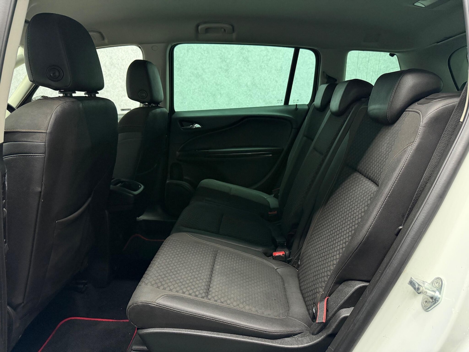 Used Vauxhall Zafira 2017 for sale - 77469370: Photo 8