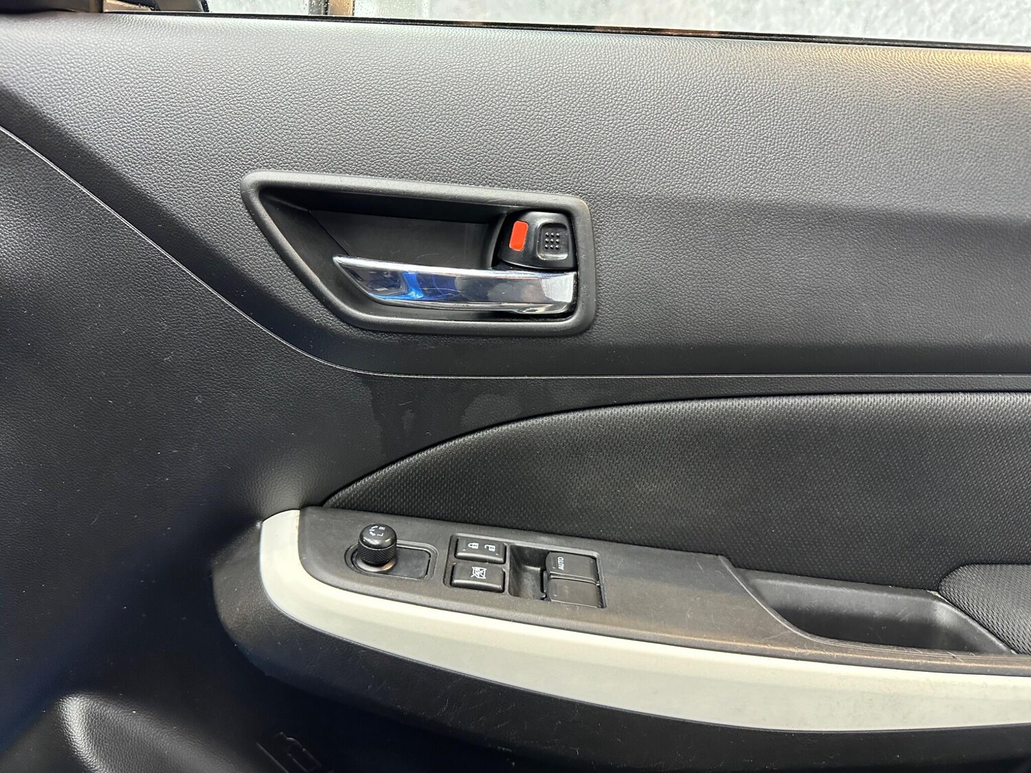 Used Suzuki Swift 2021 for sale - 78058311: Photo 16