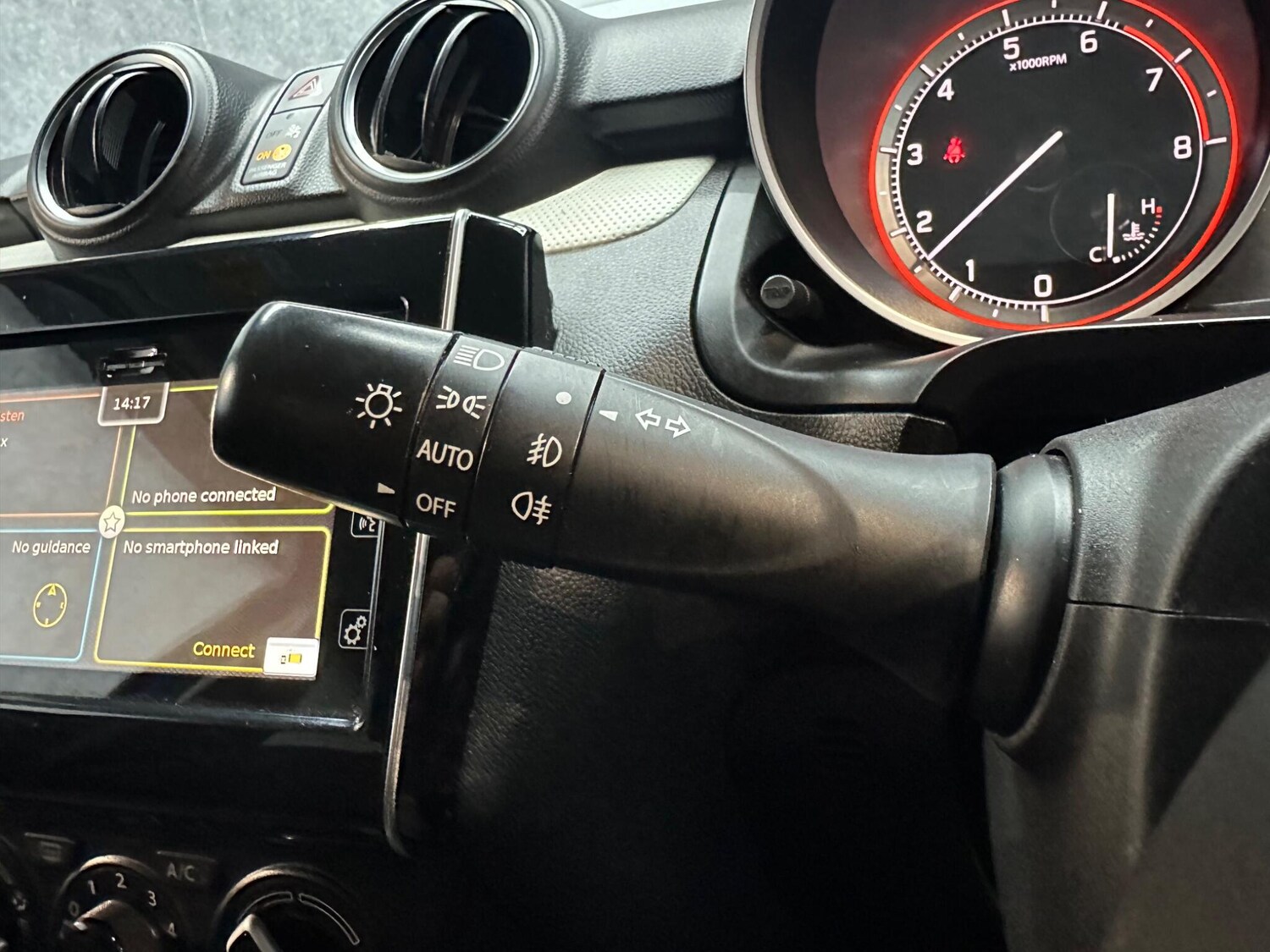 Used Suzuki Swift 2021 for sale - 78058311: Photo 20