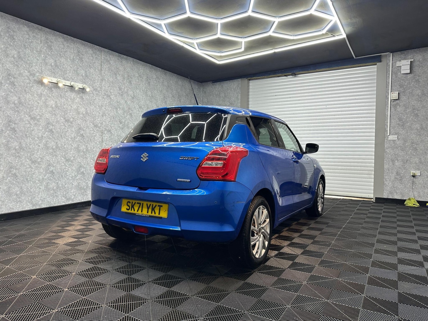 Used Suzuki Swift 2021 for sale - 78058311: Photo 4