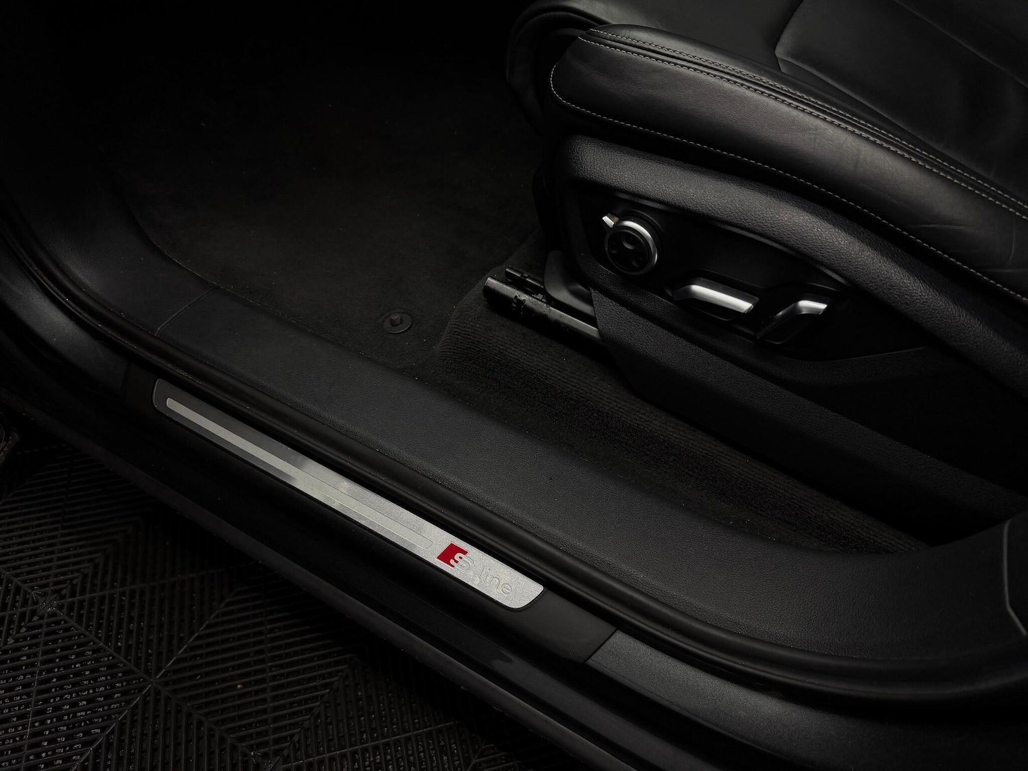 Used Audi Q7 2016 for sale - 77119983: Photo 28