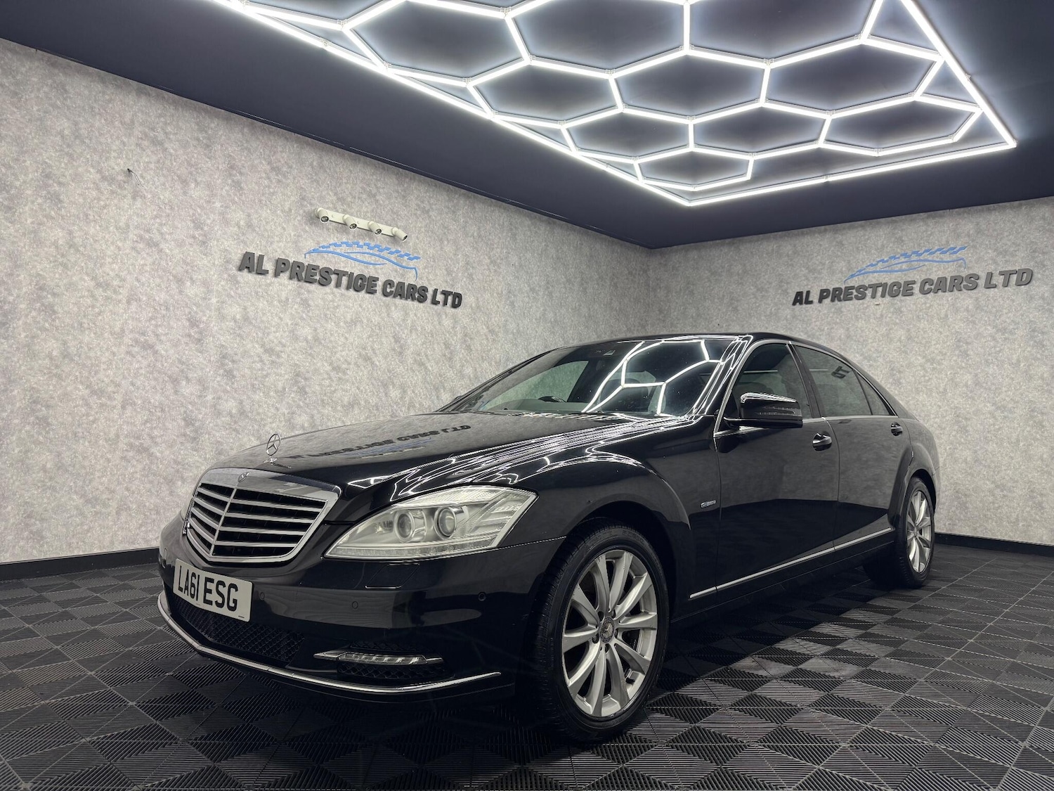 Used Mercedes-Benz S Class for sale - 76729047: Photo 1