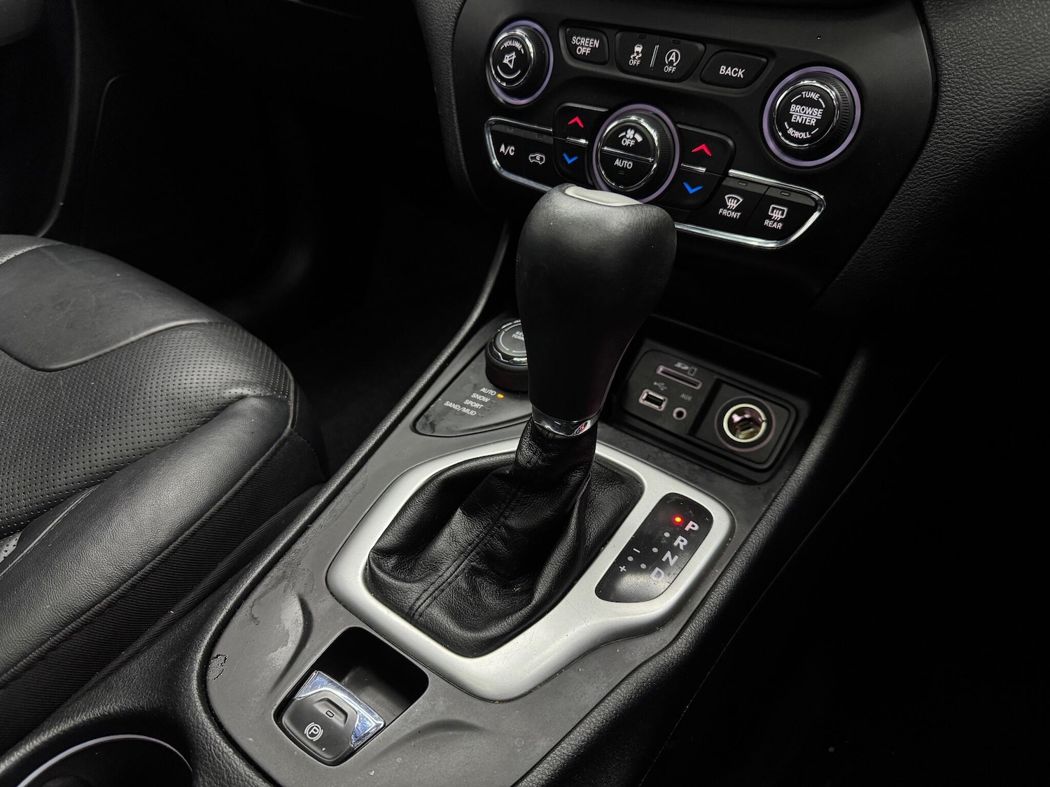 Used Jeep Cherokee for sale - 77925937: Photo 16