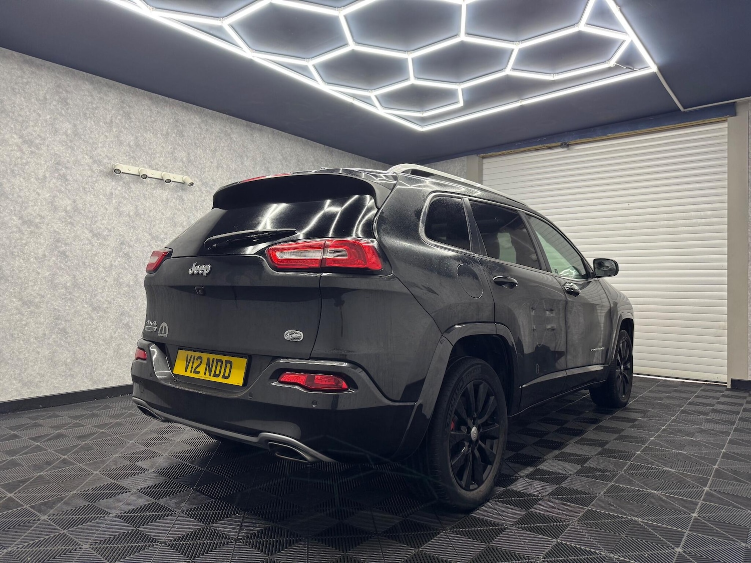 Used Jeep Cherokee for sale - 77925937: Photo 4