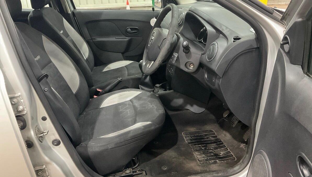 Used Dacia Sandero Stepway 2014 for sale - 78127525: Photo 2