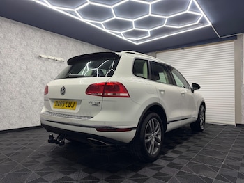 Used Volkswagen Touareg 2015 for sale - 75166268: Photo