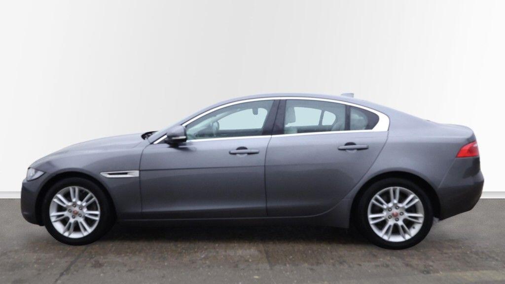 Used Jaguar XE 2016 for sale - 77101790: Photo 8