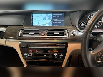 Used BMW 7 Series 2011 for sale - 76398647: Photo