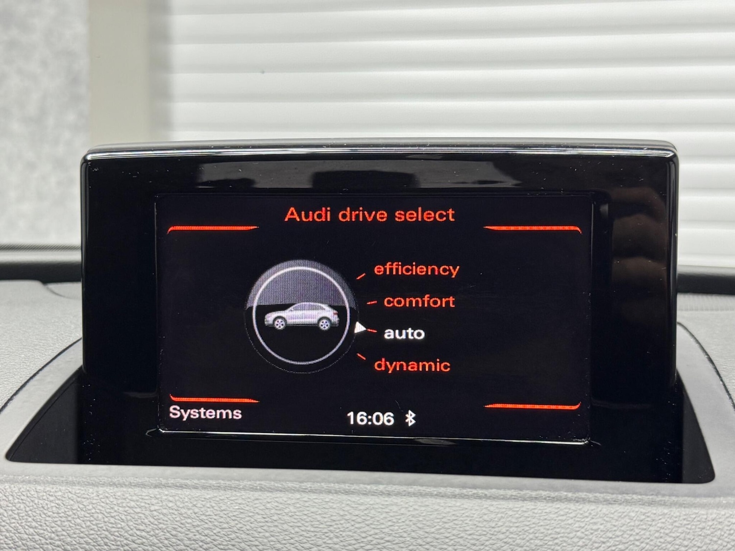 Used Audi Q3 2016 for sale - 76137771: Photo 14