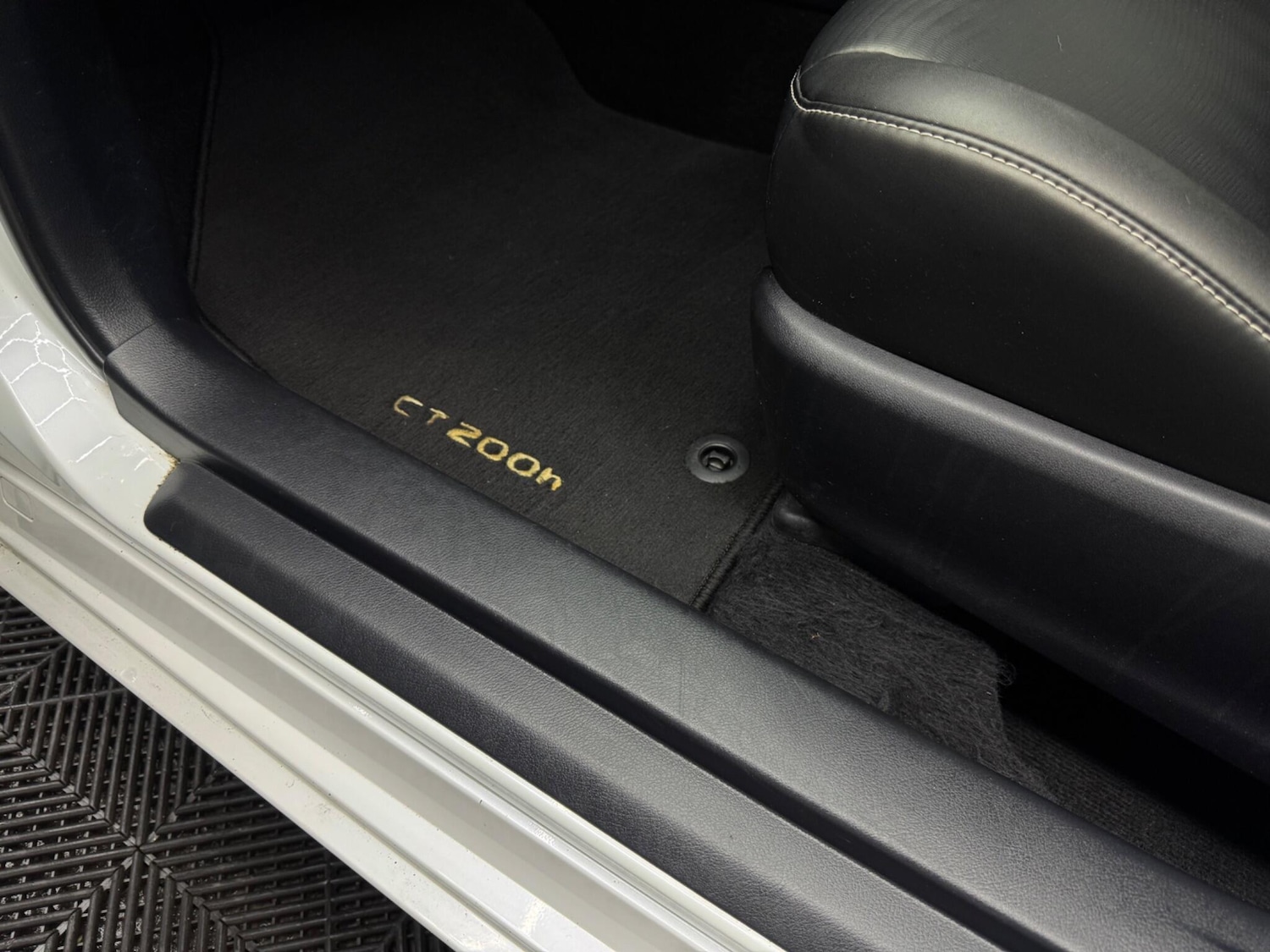 Used Lexus CT 2013 for sale - 75682311: Photo 24