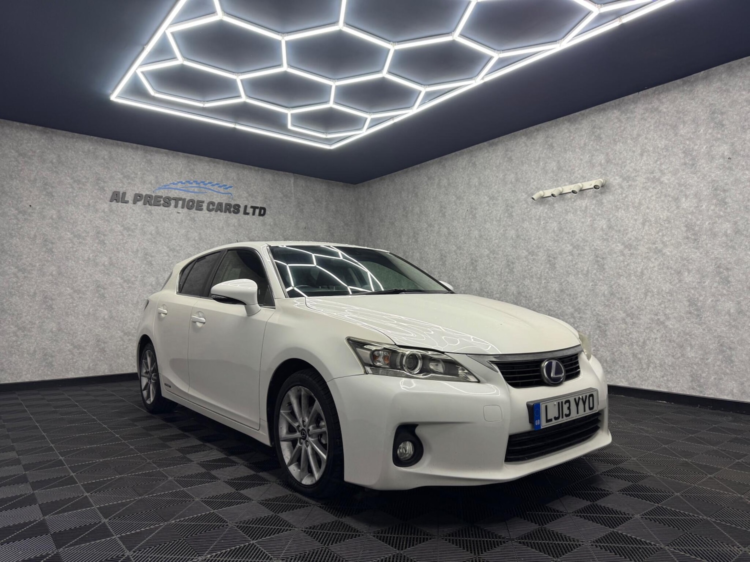 Used Lexus CT 2013 for sale - 75682311: Photo 30