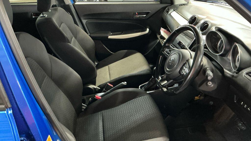 Used Suzuki Swift for sale - 77612265: Photo 2